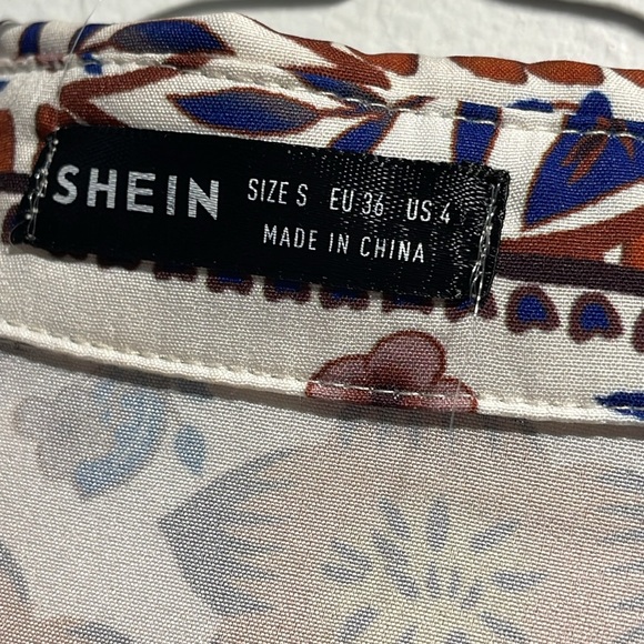 SHEIN | Women’s Retro 70s inspired floral button down shirt Size S - Picture 8 of 9